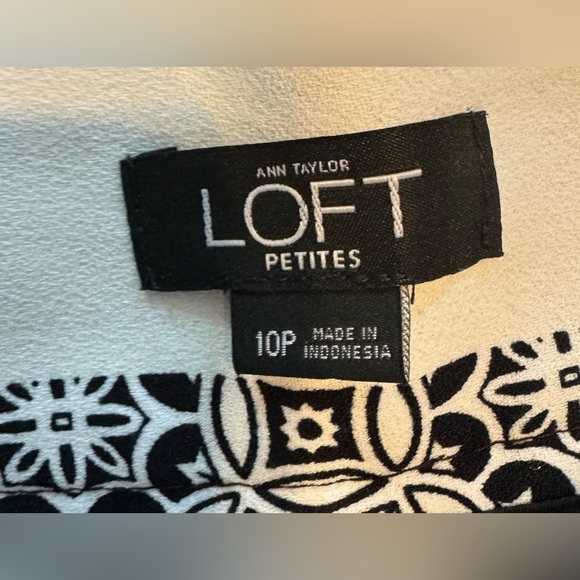 Ann Taylor LOFT Pattern Crop High Rise Palazzo Pant- 10P - Picture 3 of 4